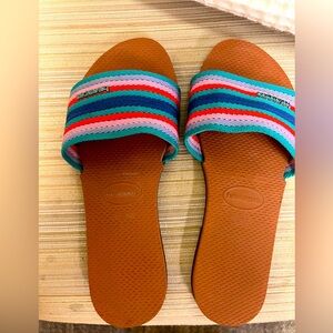 Havaianas You Malta Mix Sandals in Rust.